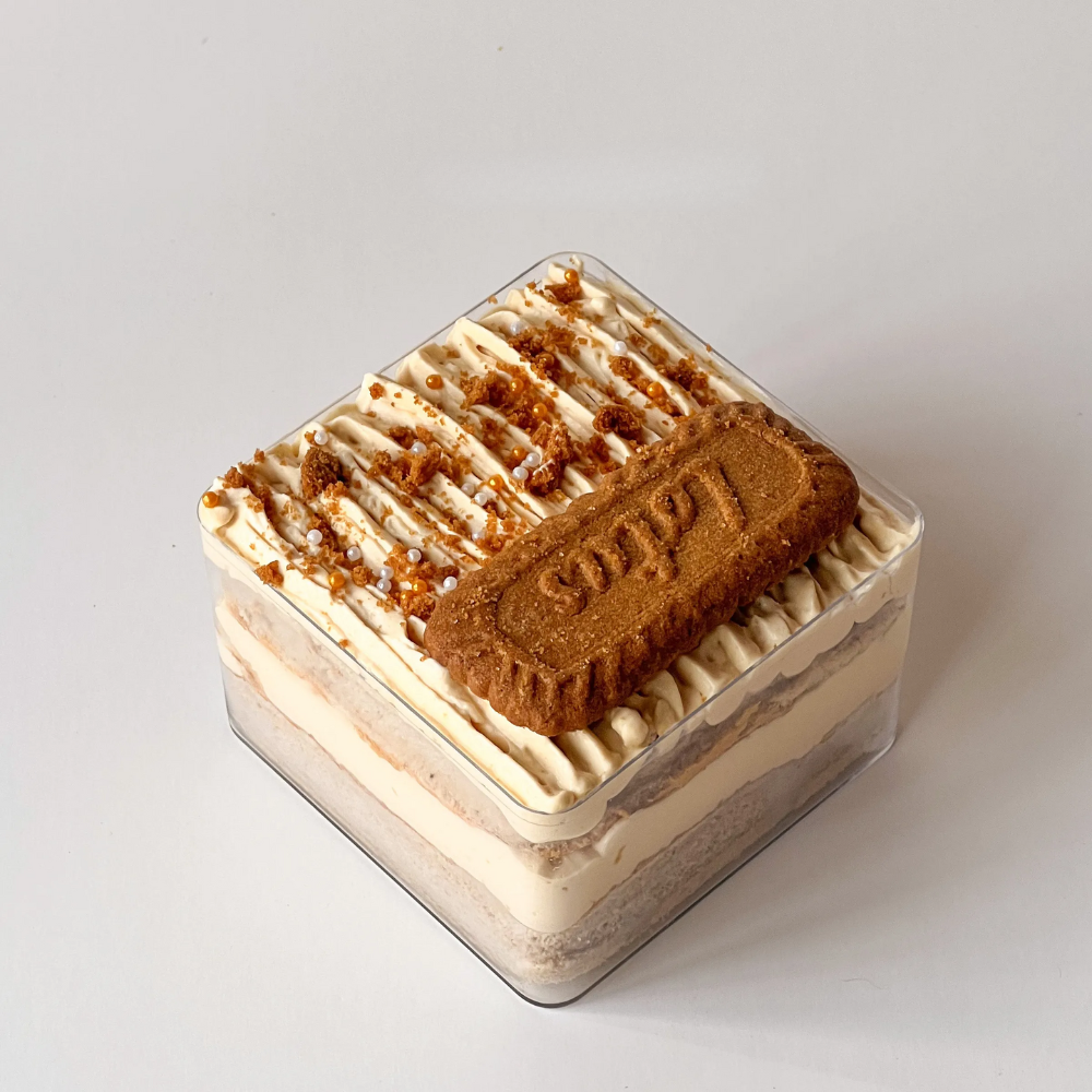 Récipient à gâteau carré transparent de 11 oz avec couvercle | 3,35x3,35x2,56" - 300 ensembles