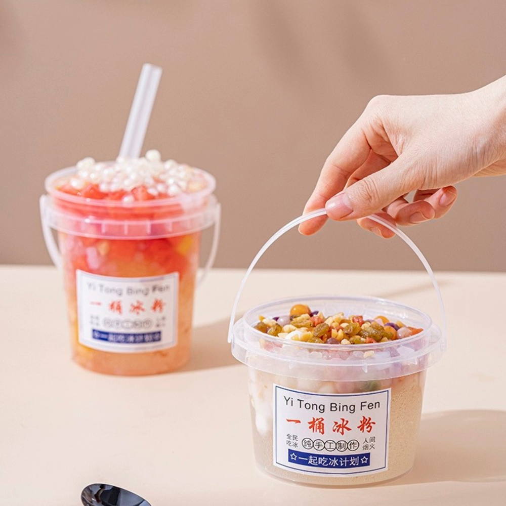 300ml PP Takeout Plastic Drink Buckets with Lid - 200 Pcs-with food