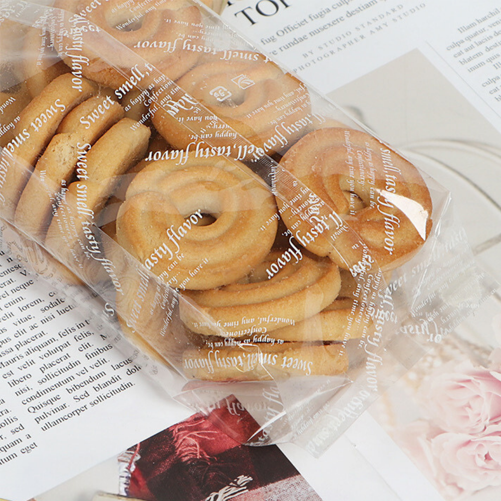 Clear Gusseted Cookie Bag With Printed Design | 3.27x2.44x9.84" - with cookie