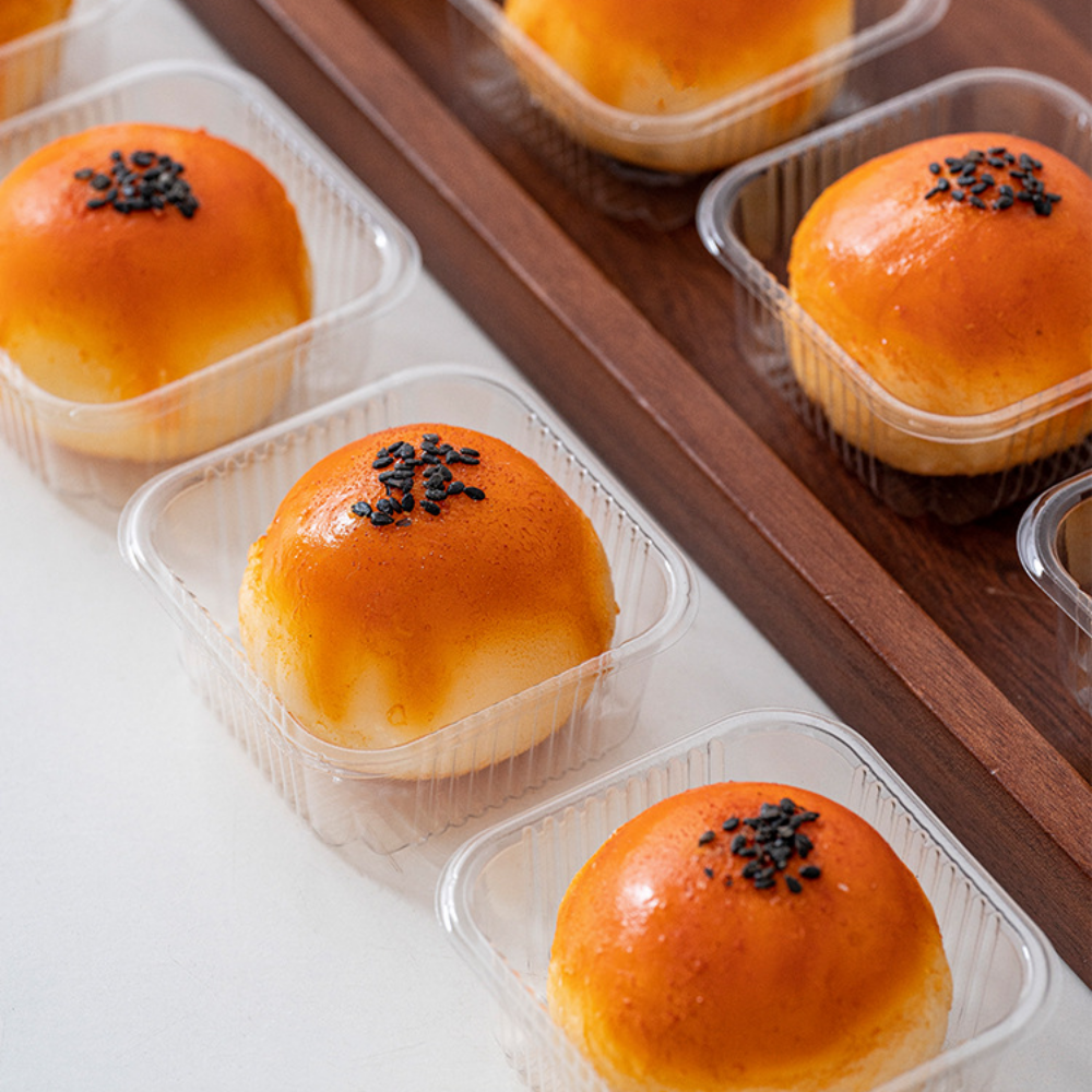 Single Pastry Tray | Clear PET Square 60g Moon Cake Tray | 2.95x2.95x1.18" - with pastry