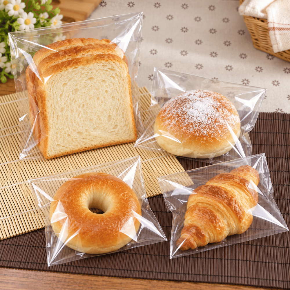 Ultra Clear Self Adhesive PP Bag Cellophane Treat Bag | 7x9" - with bread