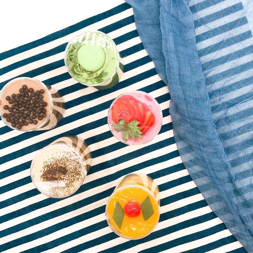 #012 | 9oz Cylindrical Hard Clear Plastic Cake Container W/ Lid | 2.75x3.75" - 250 Sets - HD Bio Packaging