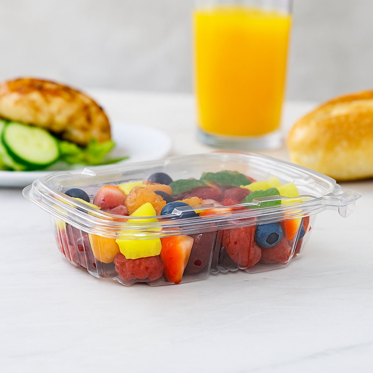 PL08 | 8oz PET Clear Rectangular Hinged Safety Lock Salad Container - 240 Sets - HD Plastic Product (Canada). Inc