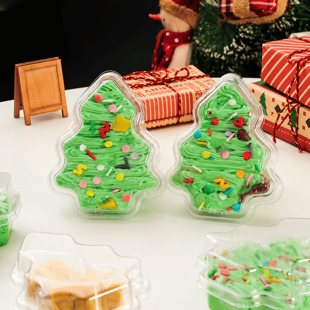 Clear PET Christmas Tree Shaped Cake Boxes W/ Lids | 4.13x3.27x1.97" - with cakes