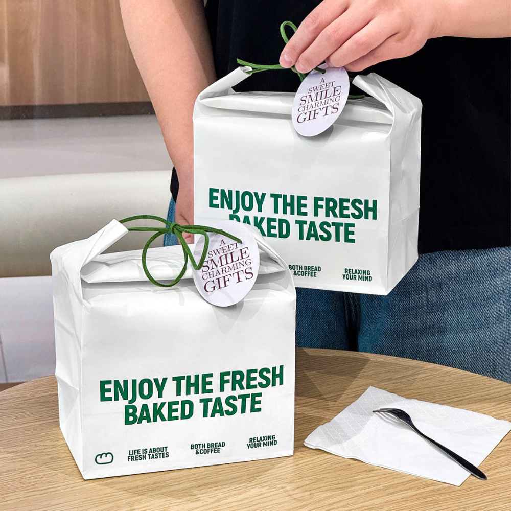 6lb White Paper Bakery Bag W/ Grease-Resistant Lining | 6x3.5x10.7" - foldable